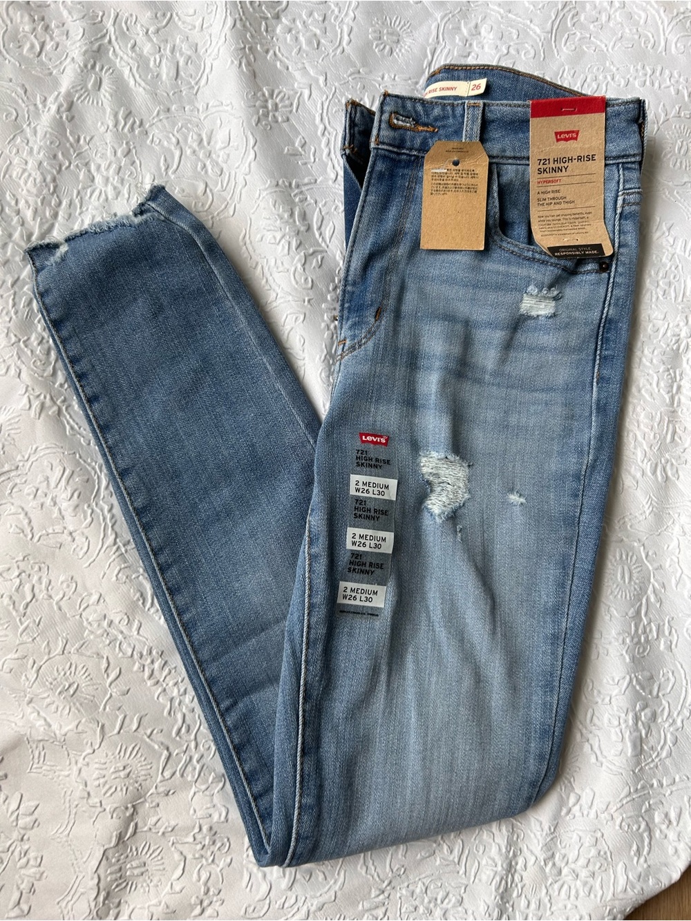 Levi's 721 High-Rise Skinny Jeans in Faded Blue Wash